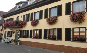 Pension Arnold Neuenburg